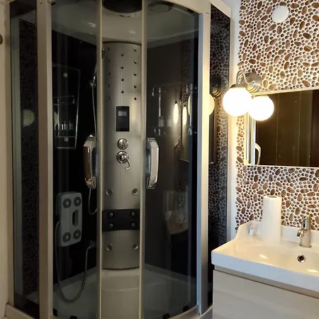 My Dream Hotel *